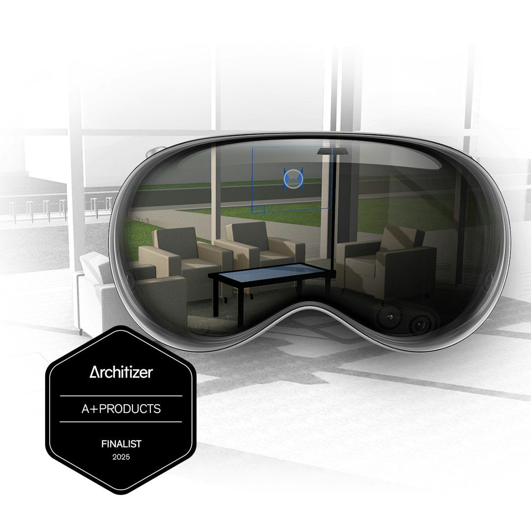 Auf einer großen, futuristischen Schutzbrille, die an Apple Vision Pro erinnert, wird eine Wohnzimmerszene angezeigt. In der unteren linken Ecke ist ein Abzeichen als Finalist der Architizer A+Product Awards 2025 zu sehen.